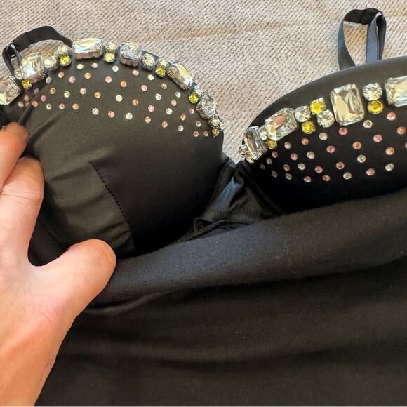 Victoria’s Secret peekaboo bra dress - Picture 4 of 7